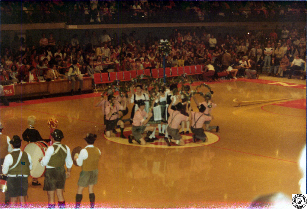 1977 02 16 04 NCSU-Duke BB half time.jpg